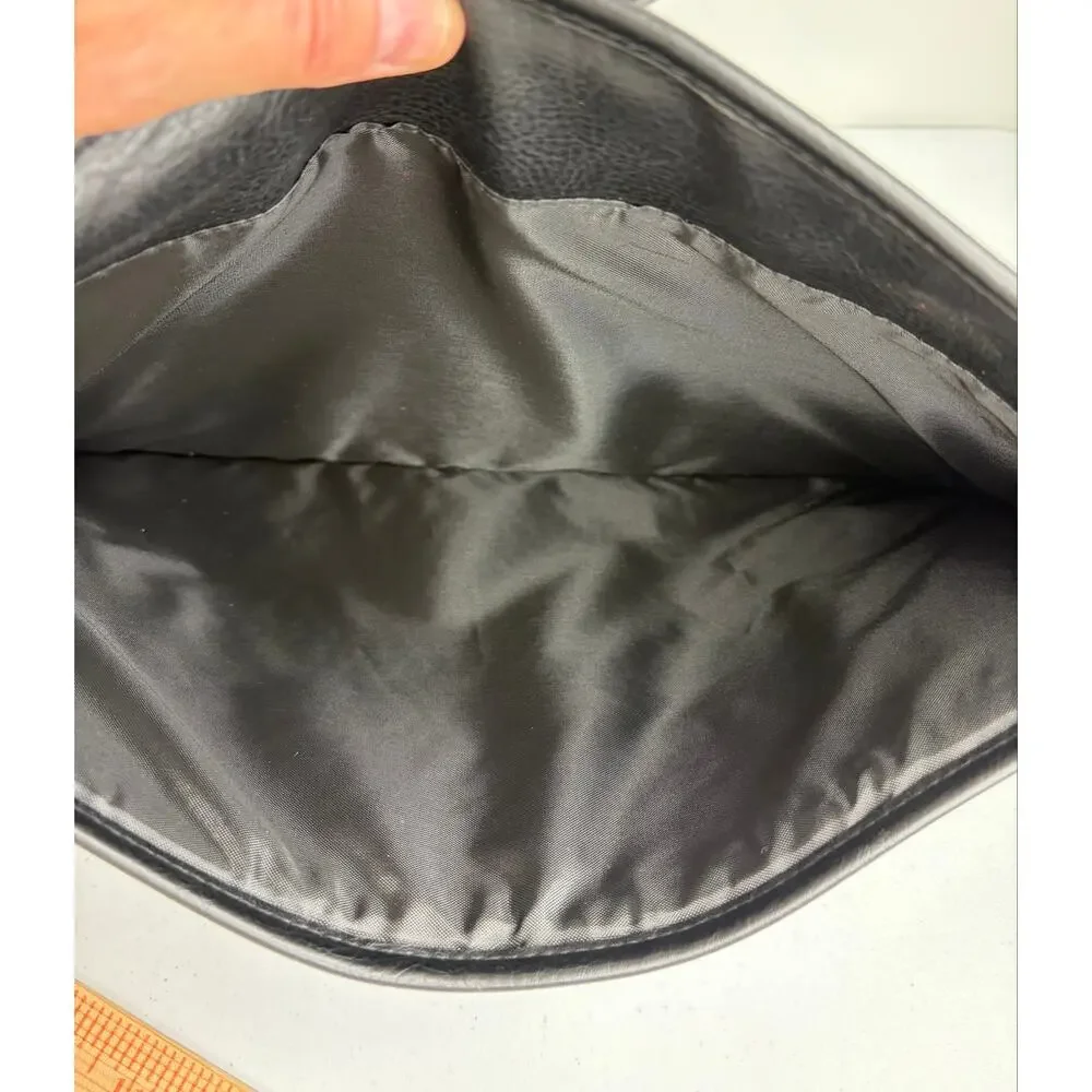 BEIS Laptop Sleeve Portfolio Case Black Faux Leather Travel Organizer Office EUC